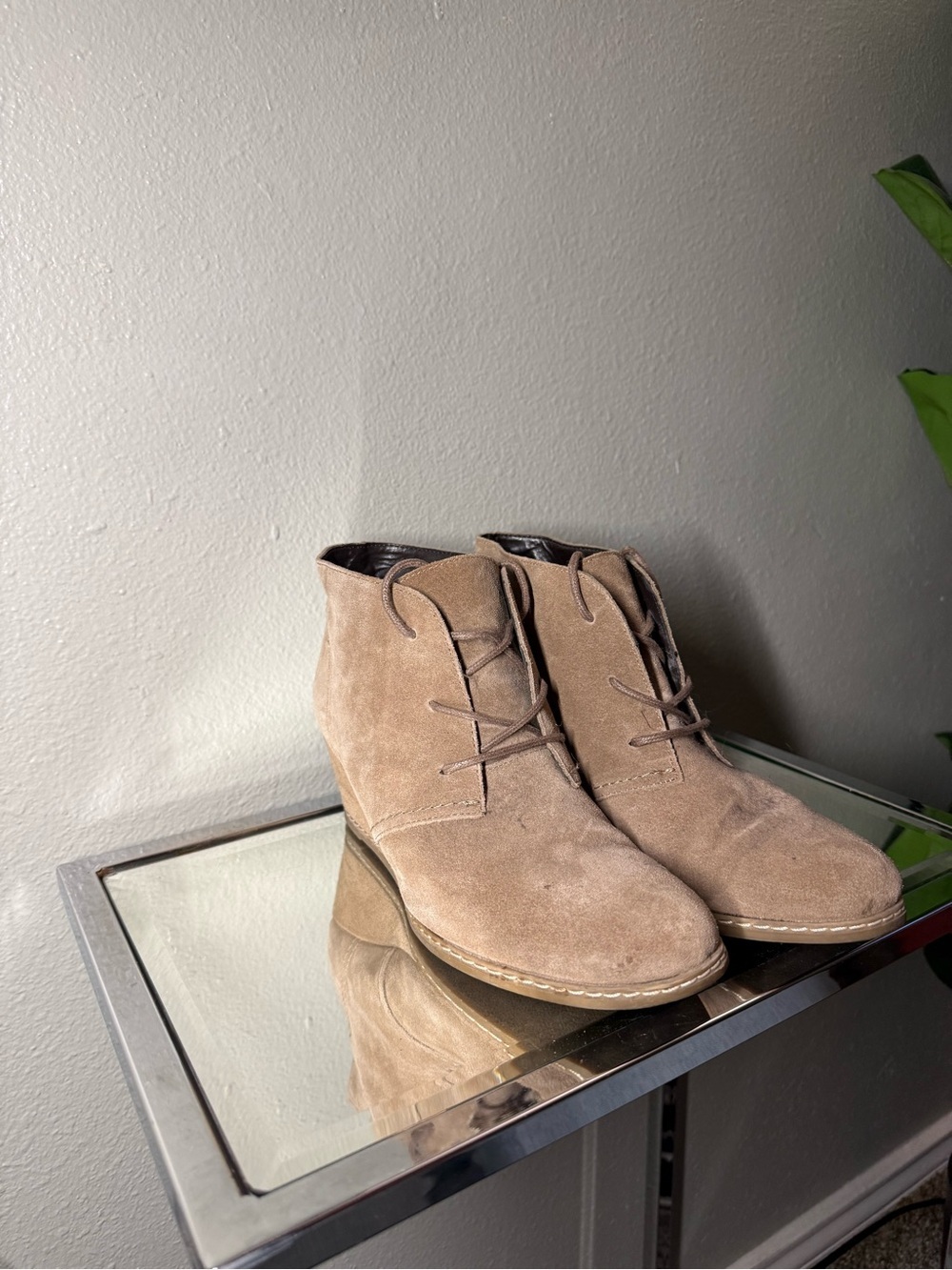 Bjorndal Rachel Taupe Suede Leather Wedge Chukka Booties Women’s Size 7 - Picture 6 of 8